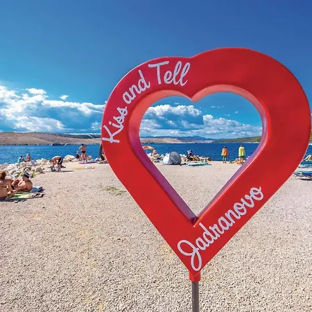 Oleander Apartment